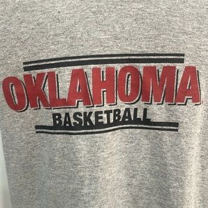 Gildan Oklahoma basketball T-shirt short sleeve unisex boys girls gray size L